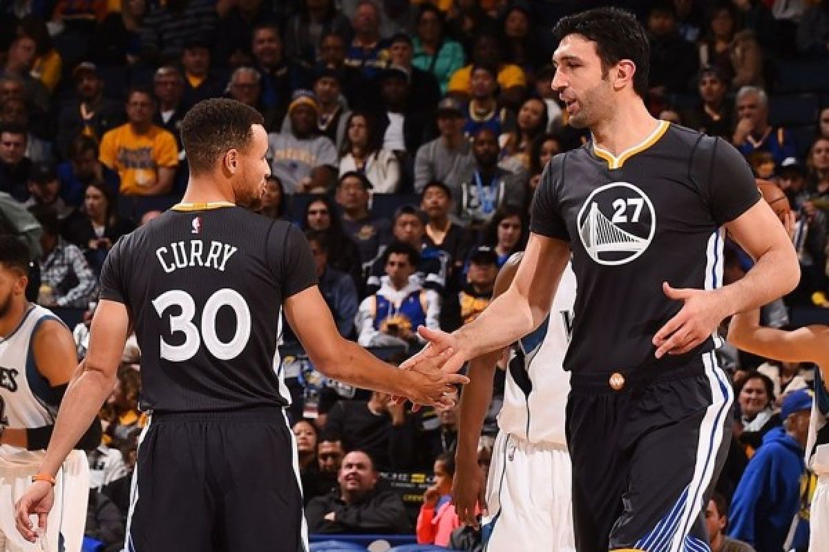 Curry cetak 34 poin, Warriors lewati Timberwolves 115-102