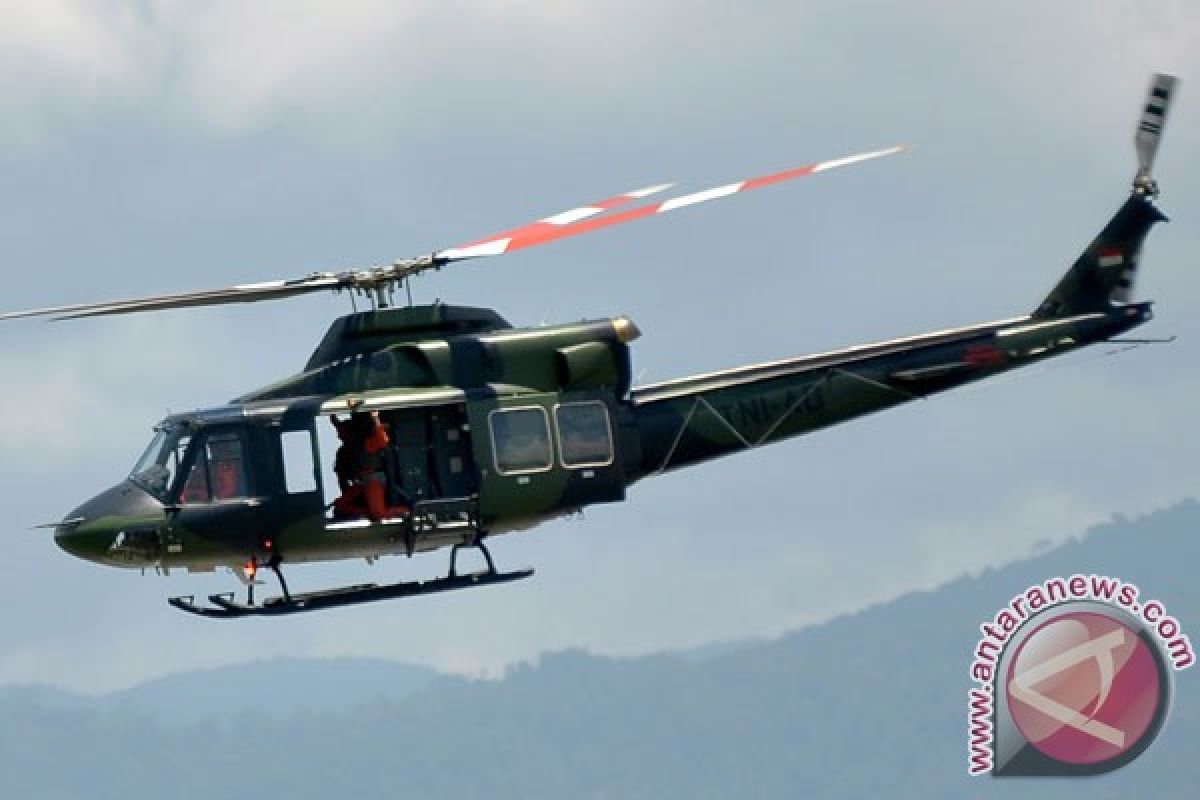 Helikopter dari Penerbad evakuasi  jenazah nakes Gabriela dari Kiwirok