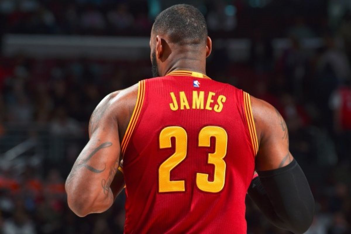 LeBron James setir Cavaliers lewati Suns 118-103