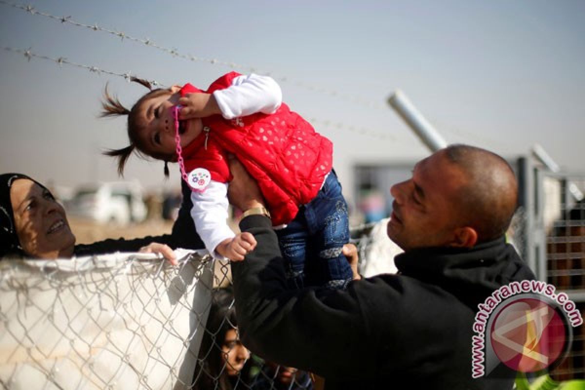 Mosul residents fear cold and hunger of winter siege