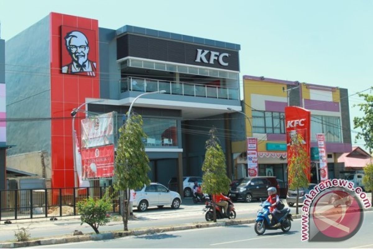Polisi: insiden pintu "lift" KFC Merauke akibat kelalaian sendiri 