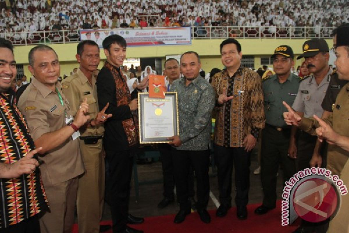 Labuhanbatu Raih Rekor MURI