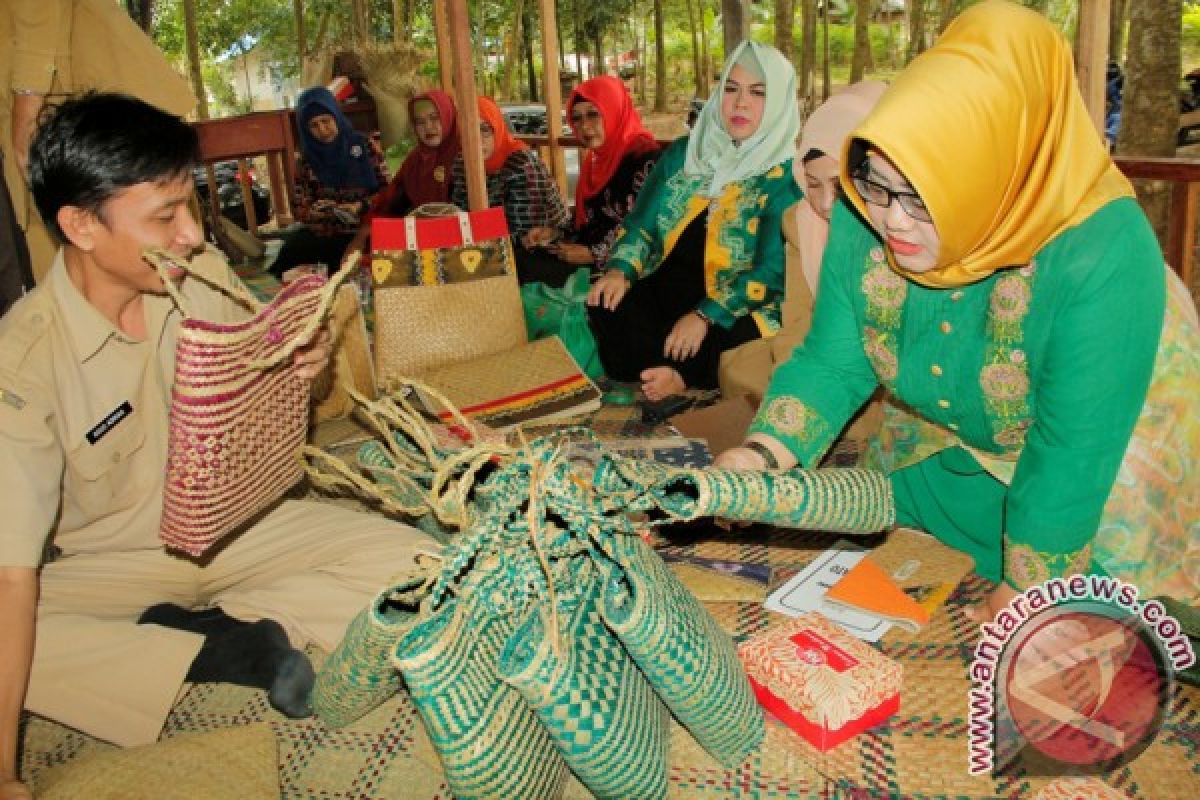 Banjarbaru develops environmentally friendly products