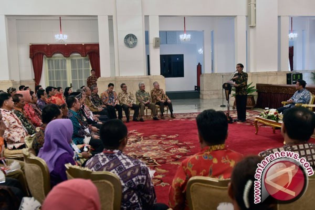 Pintu Istana Untuk Semua Partai