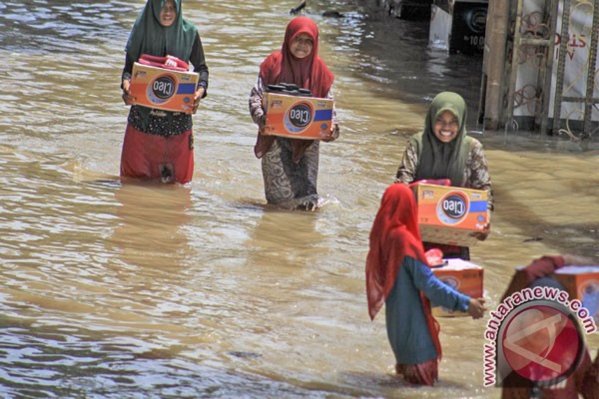 Bengawan Solo meluap rendam 6.979 rumah