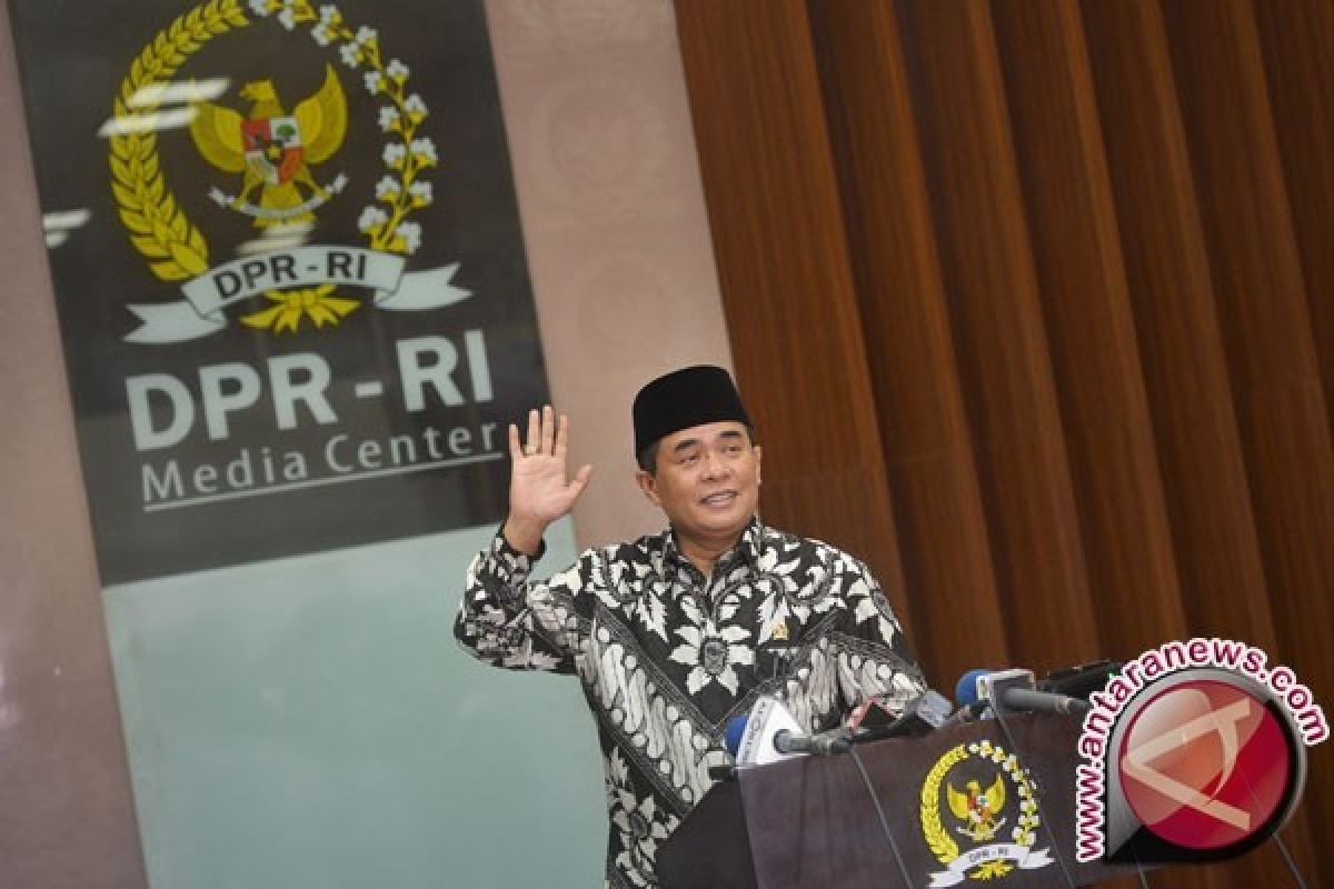 MKD berhentikan Ade Komarudin sebagai ketua DPR