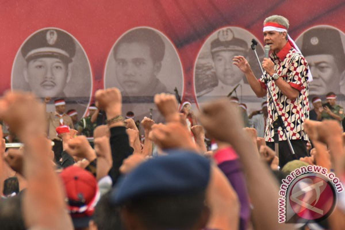 Warga Semarang ikuti Apel Nusantara Bersatu di lapangan Simpang