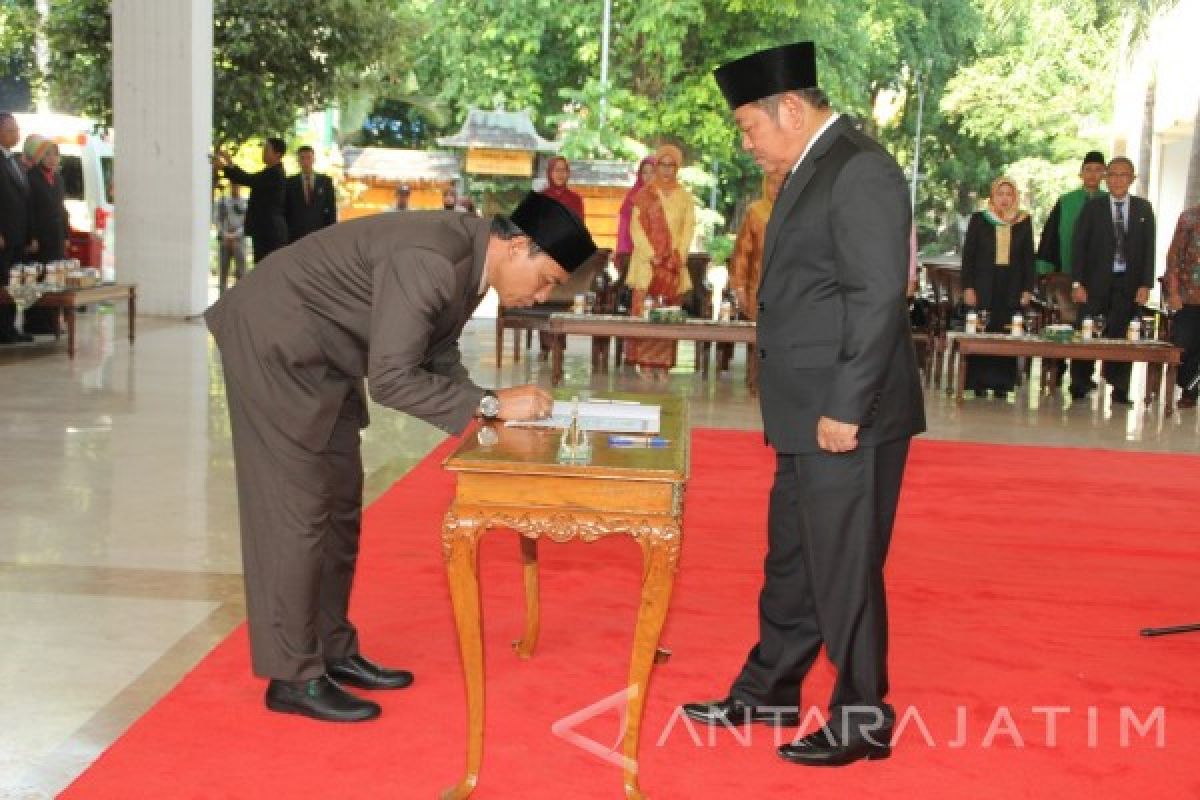 Djoko Sartono Resmi Jabat Sekretaris Daerah Kabupaten Sidoarjo