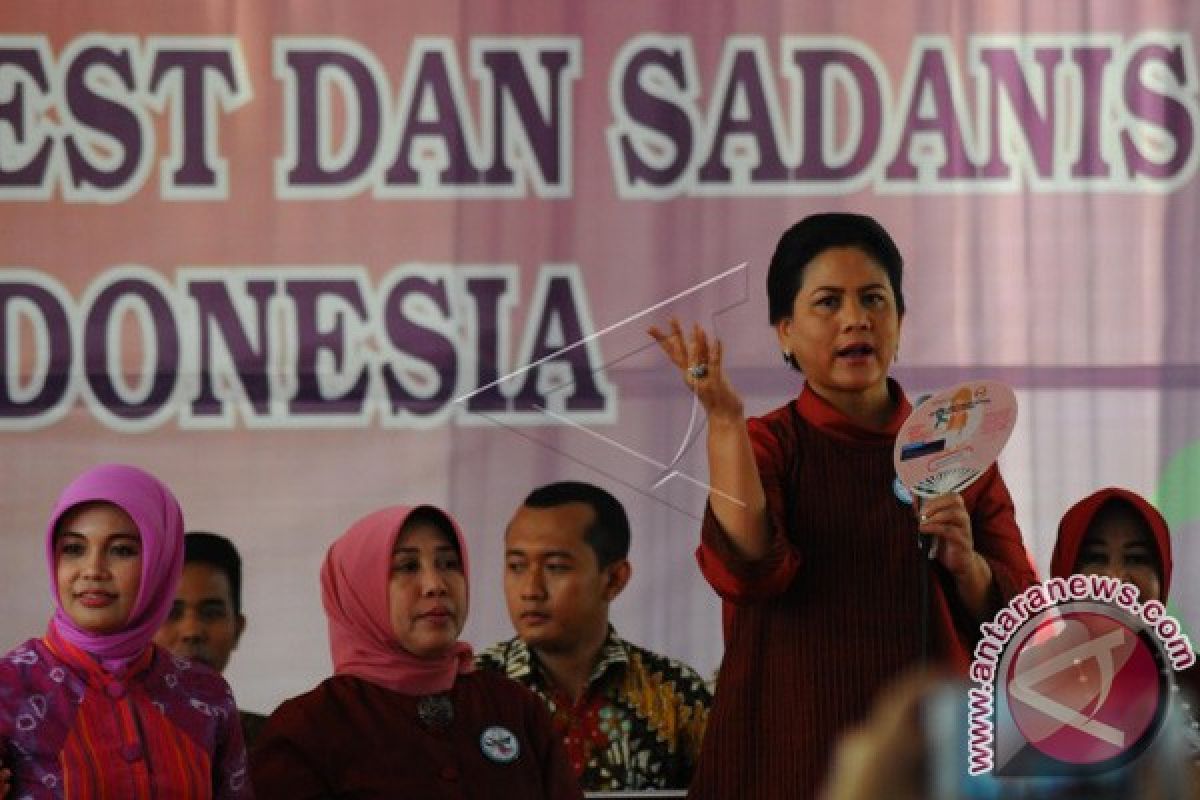 Iriana Jokowi tantang pengajar Paud di Riau