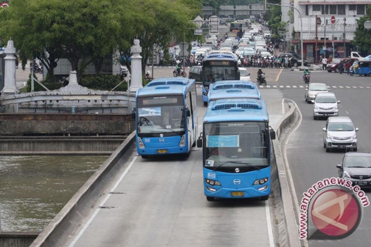 Sempat mogok, layanan Transjakarta kembali normal