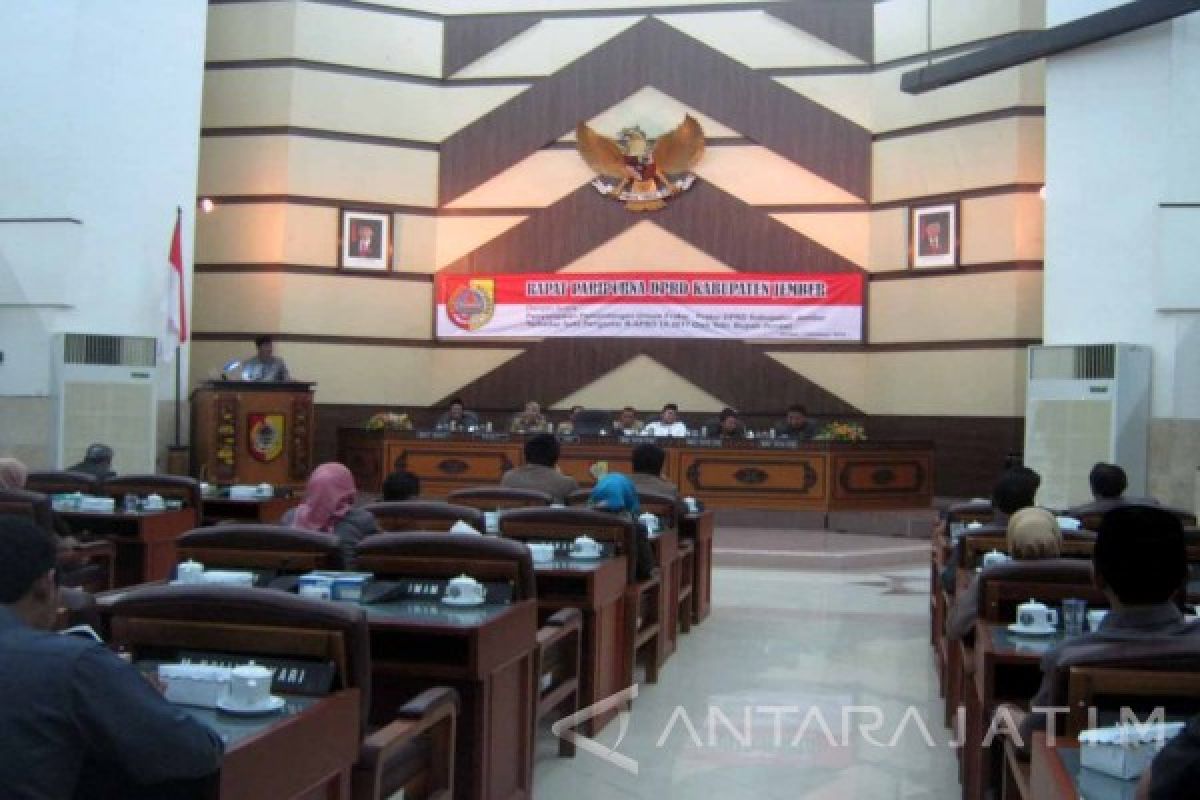 Sejumlah Fraksi di DPRD Jember Soroti Keterlambatan APBD 2017