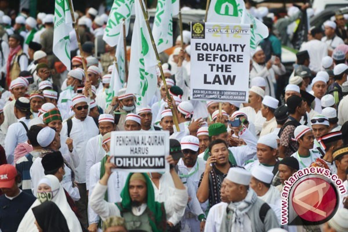 Ribuan polisi amankan unjuk rasa FPI