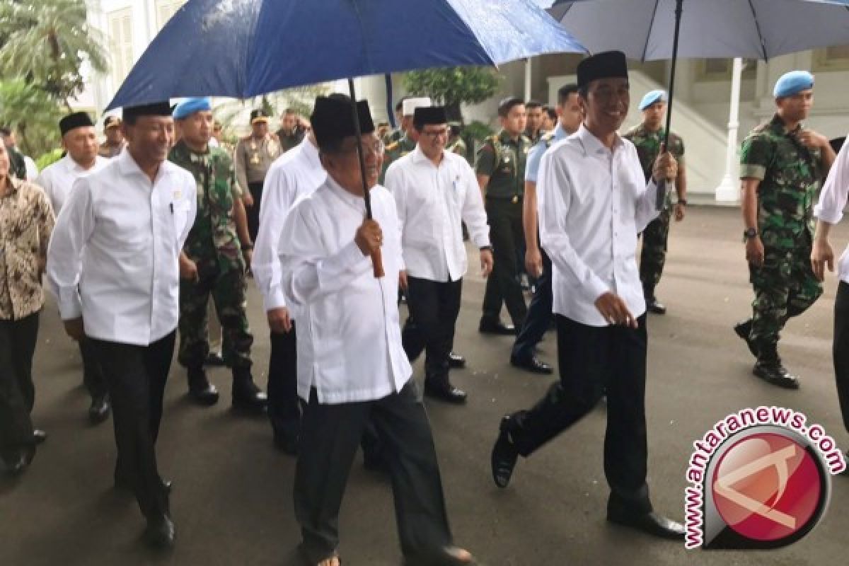 Tenda Presiden di Monas dijaga 