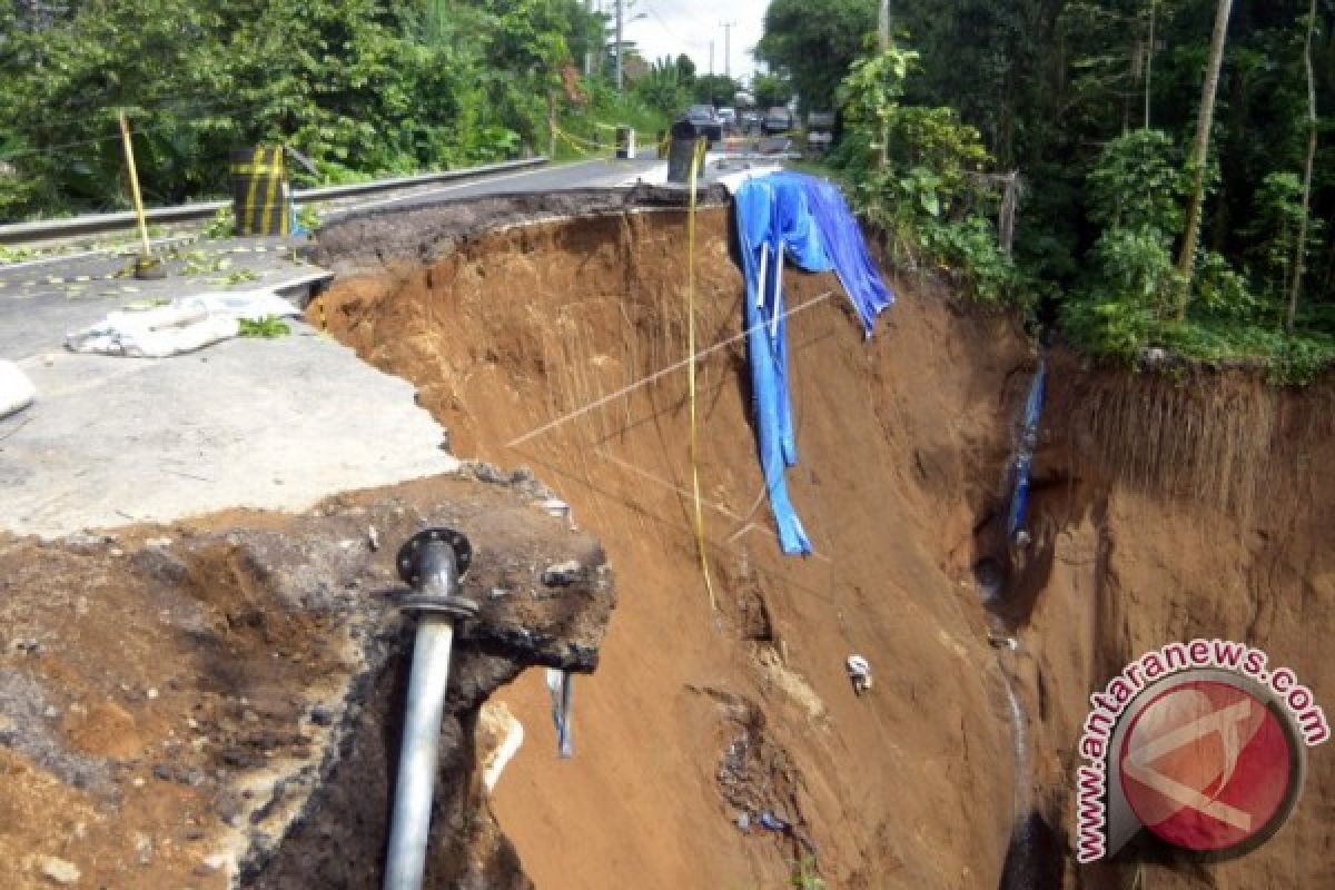 BMP Badung Bangun Tanggul Pascalongsor Angantiga