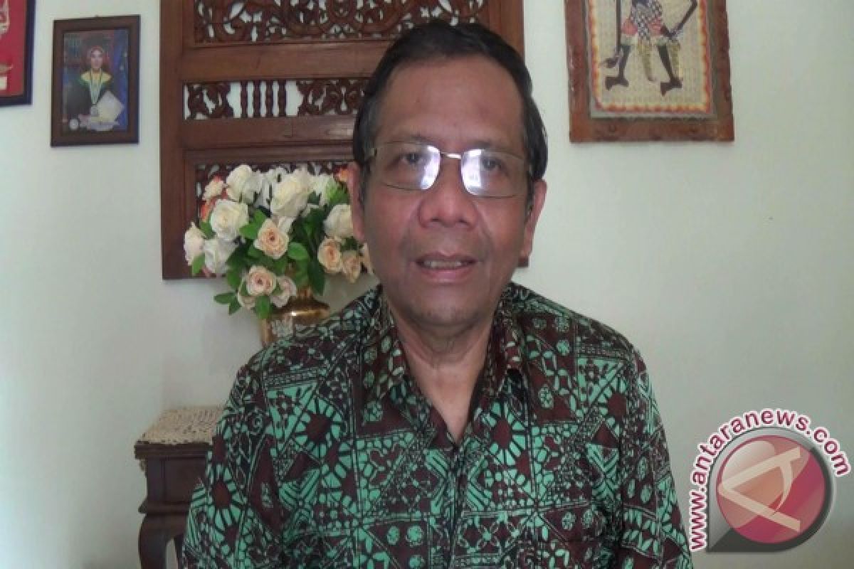 Jokowi would not be provoked: Mahfud