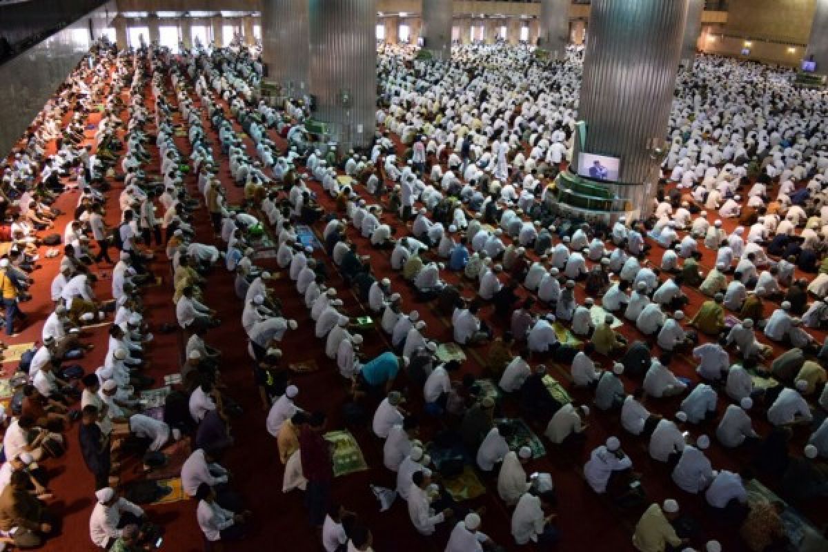 Massa Doa Bersama mulai tinggalkan Istiqlal