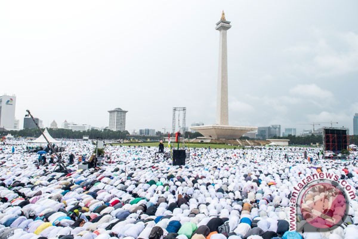 Penumpang kereta Stasiun Bekasi melonjak 30 persen