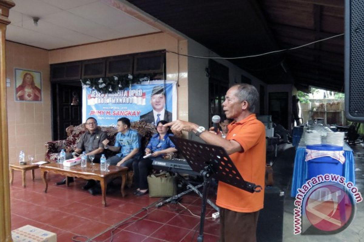 Anggota DPRD Jimmy Sangkay Reses di Mapanget Barat 
