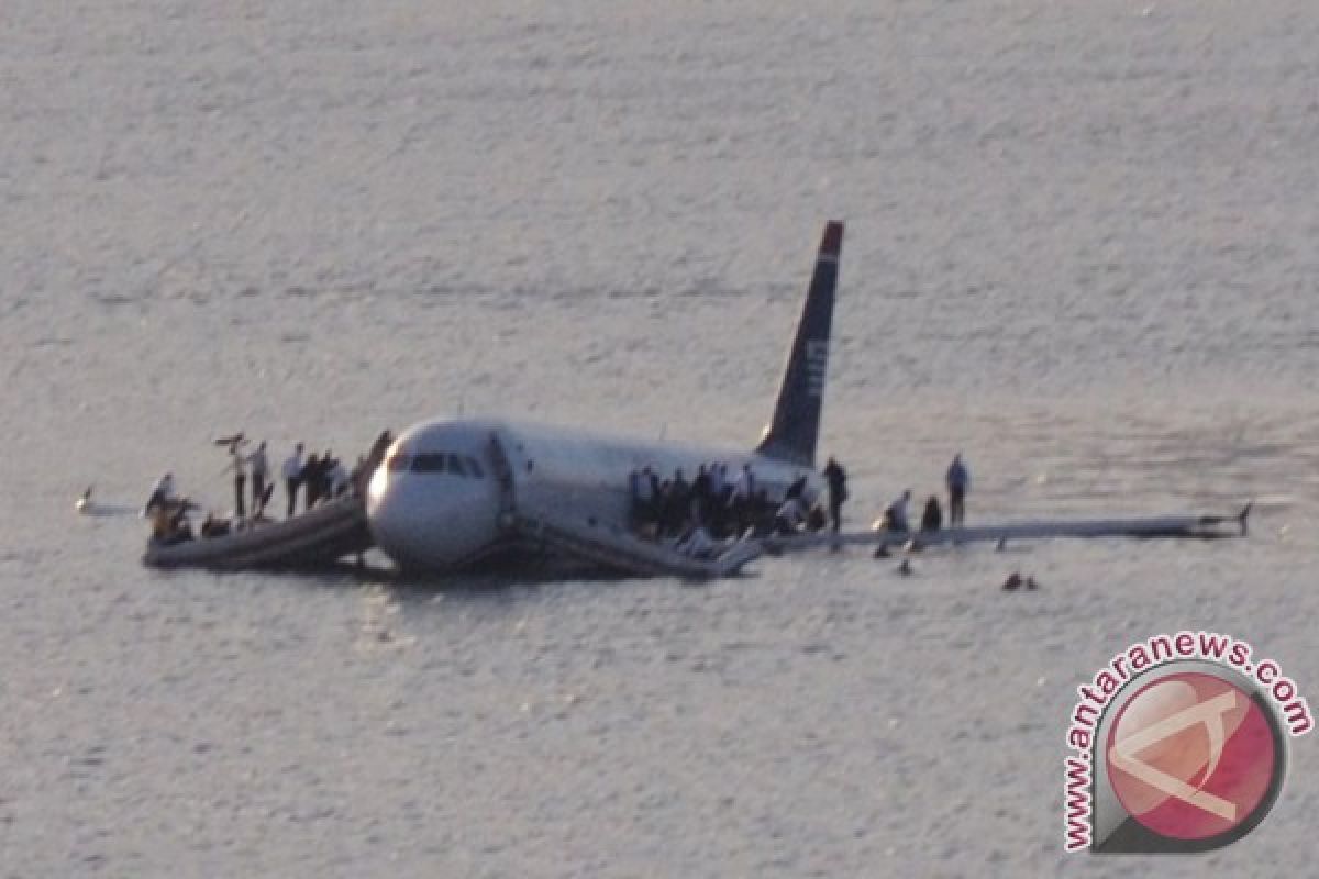 Kapolda Kepri: Pesawat Polri Meledak di Laut