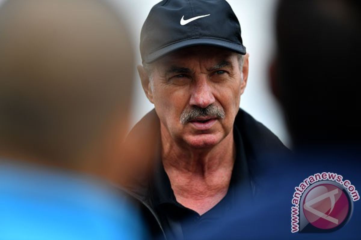 Mantan pelatih Timnas PSSI Alfred Riedl meninggal dunia