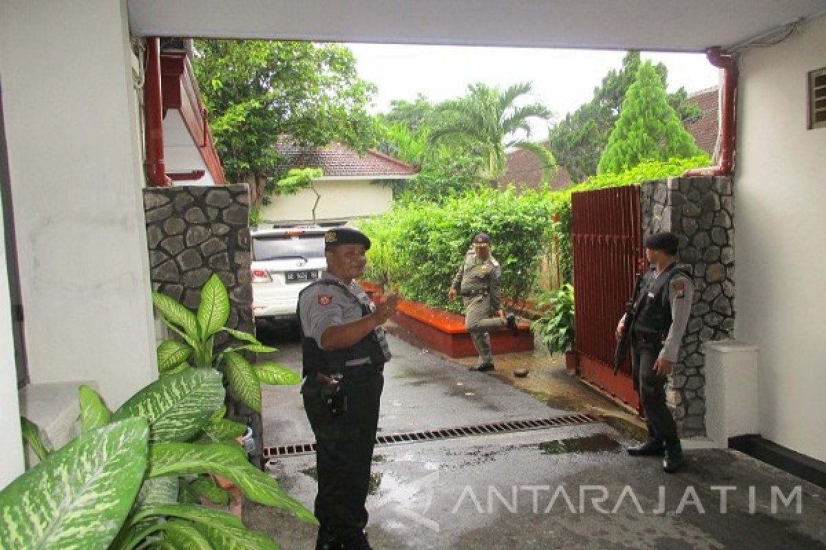 KPK Geledah Ruang Kerja Bupati Nganjuk