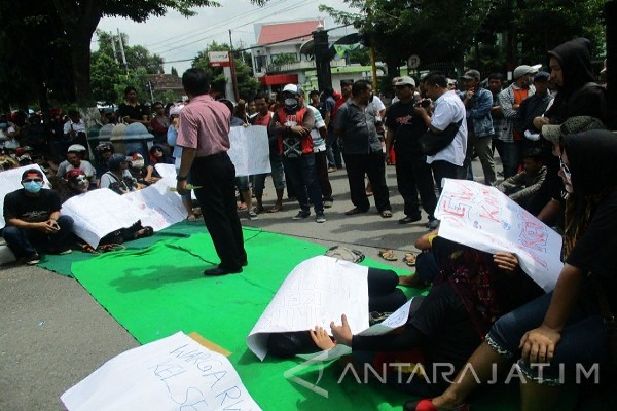 Warga Kediri Minta Penggusuran eks-Lokalisasi Semampir Ditunda