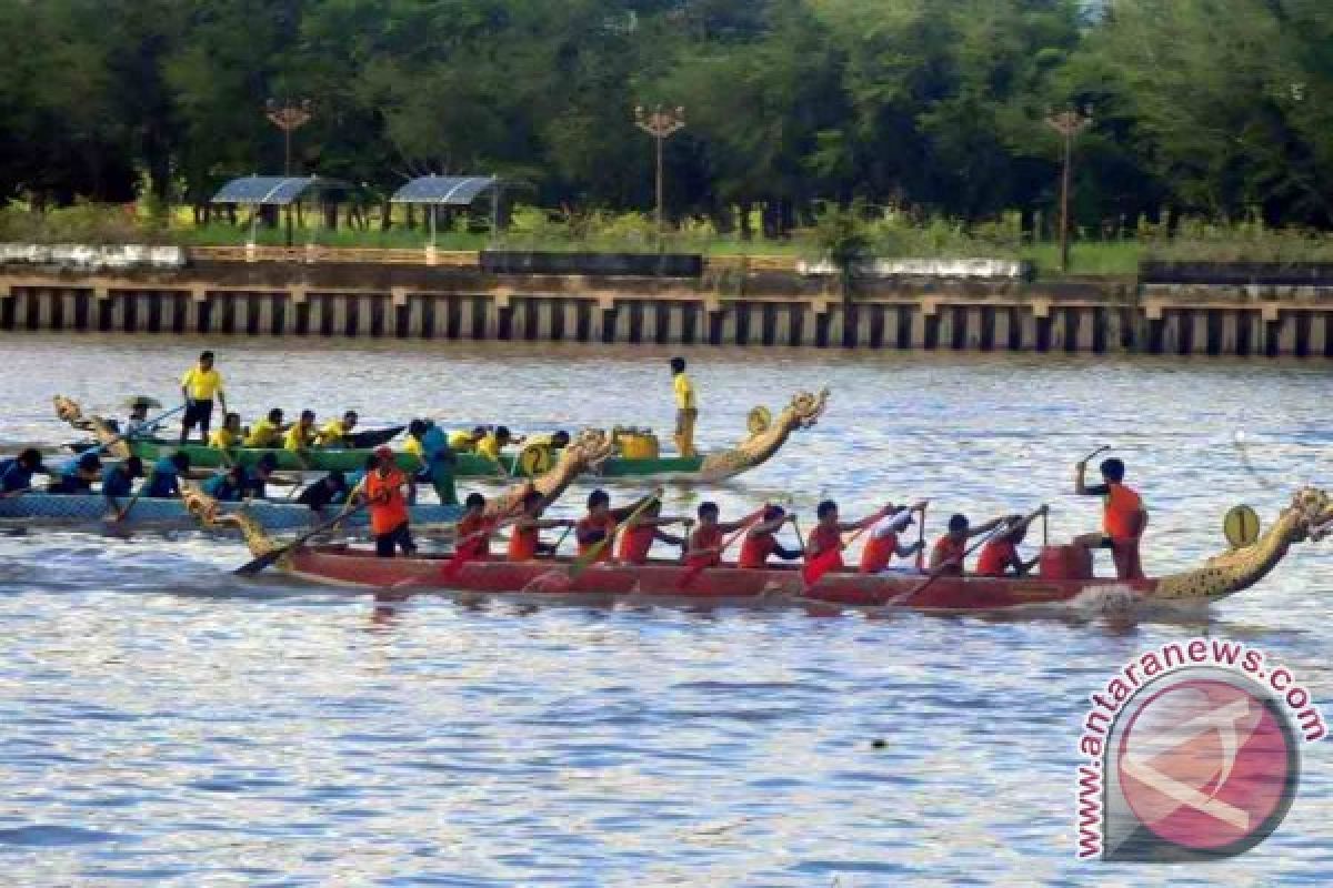 Lantamal Dorong Pengembangan Lomba Perahu Naga