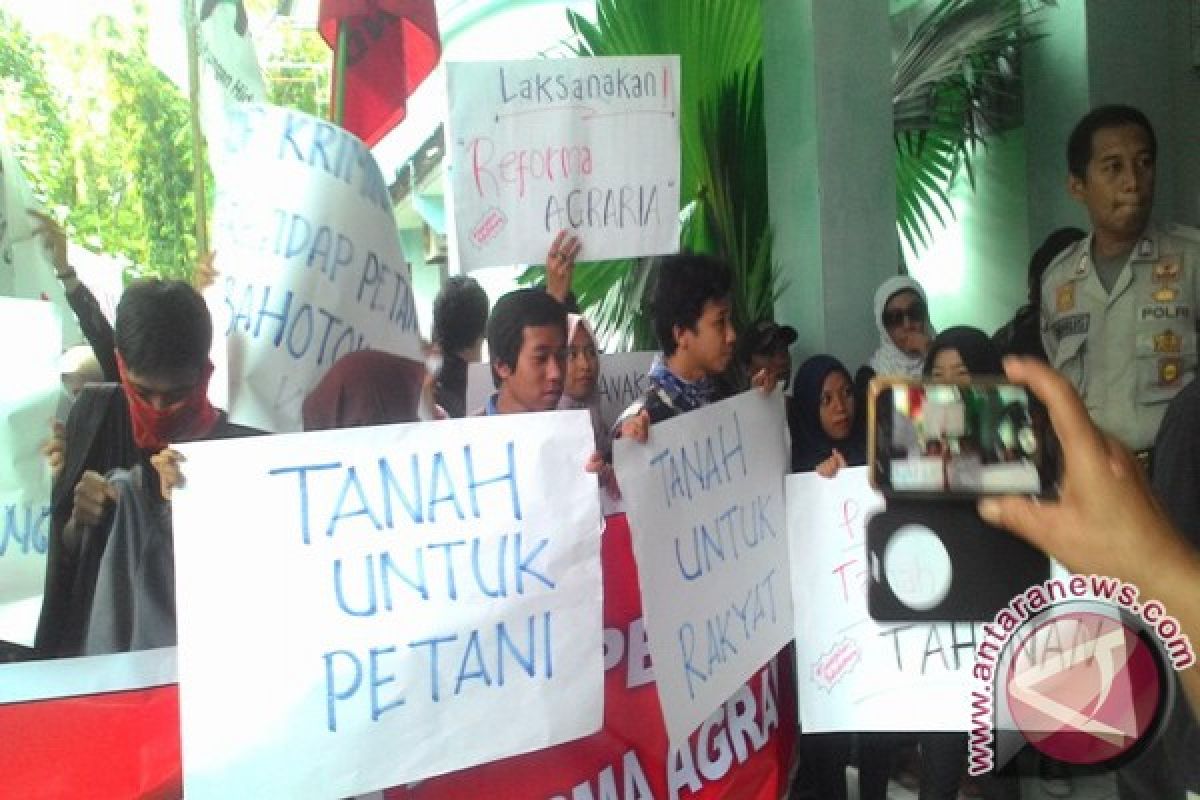 Aliansi petani Banggai tuntut pencabutan tiga HGU di Banggai