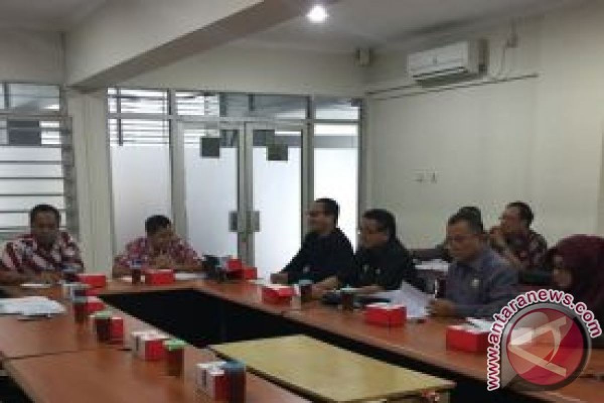  DPRD Kaltim sharing terkait Perda Pelayanan Publik