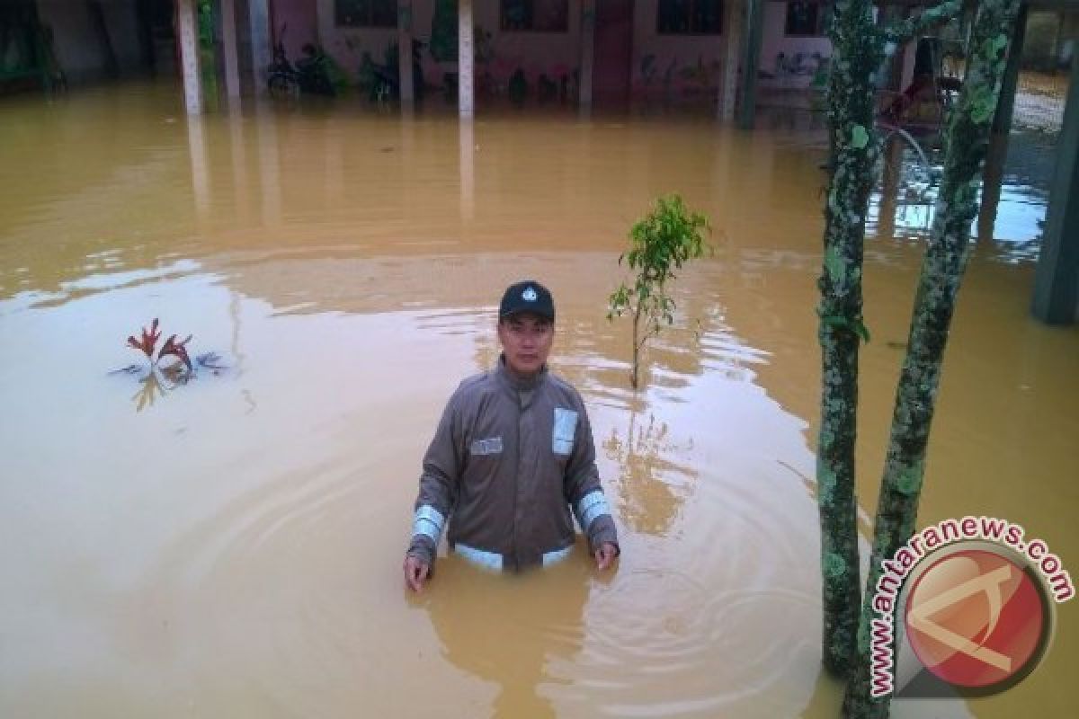 Ciemas Sukabumi Terendam Banjir