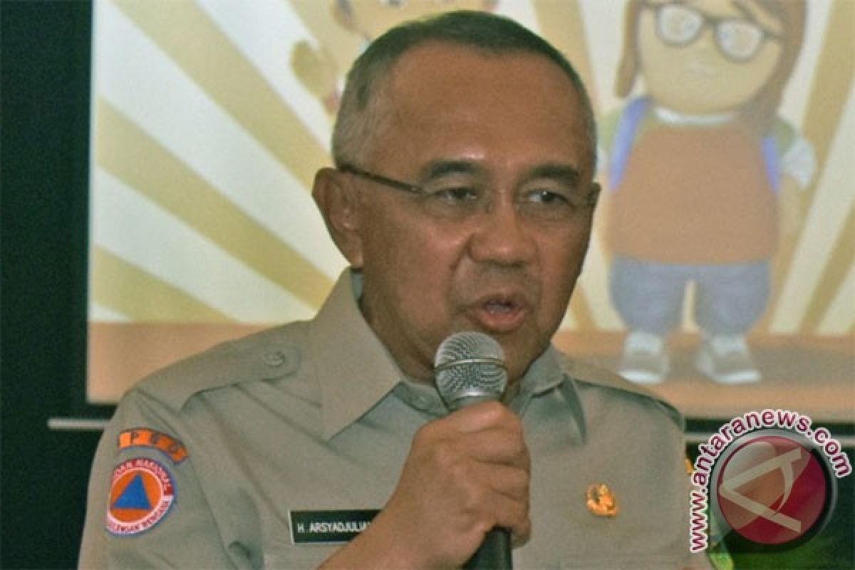 Gubernur Arsyadjuliandi ajak ramaikan Festival Bakar Tongkang