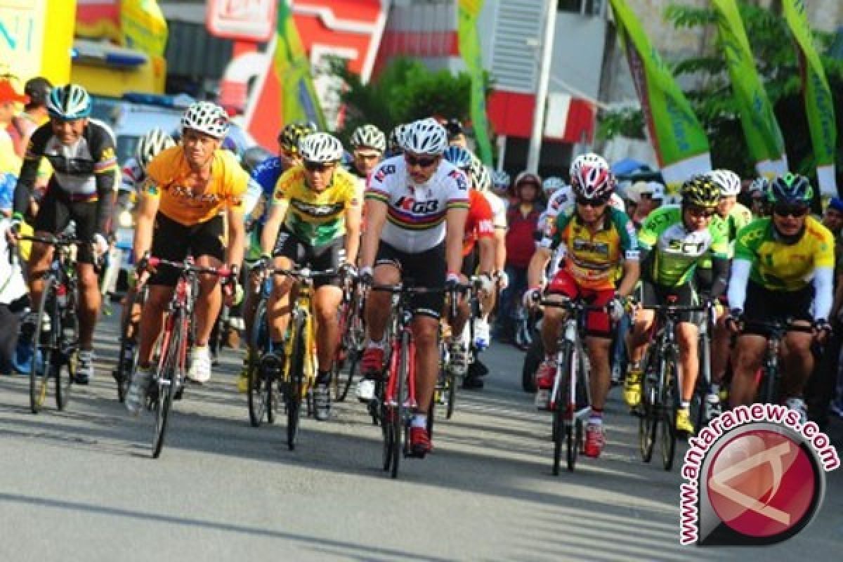 67 Pembalap Jelajai Etape Terpanjang TDF