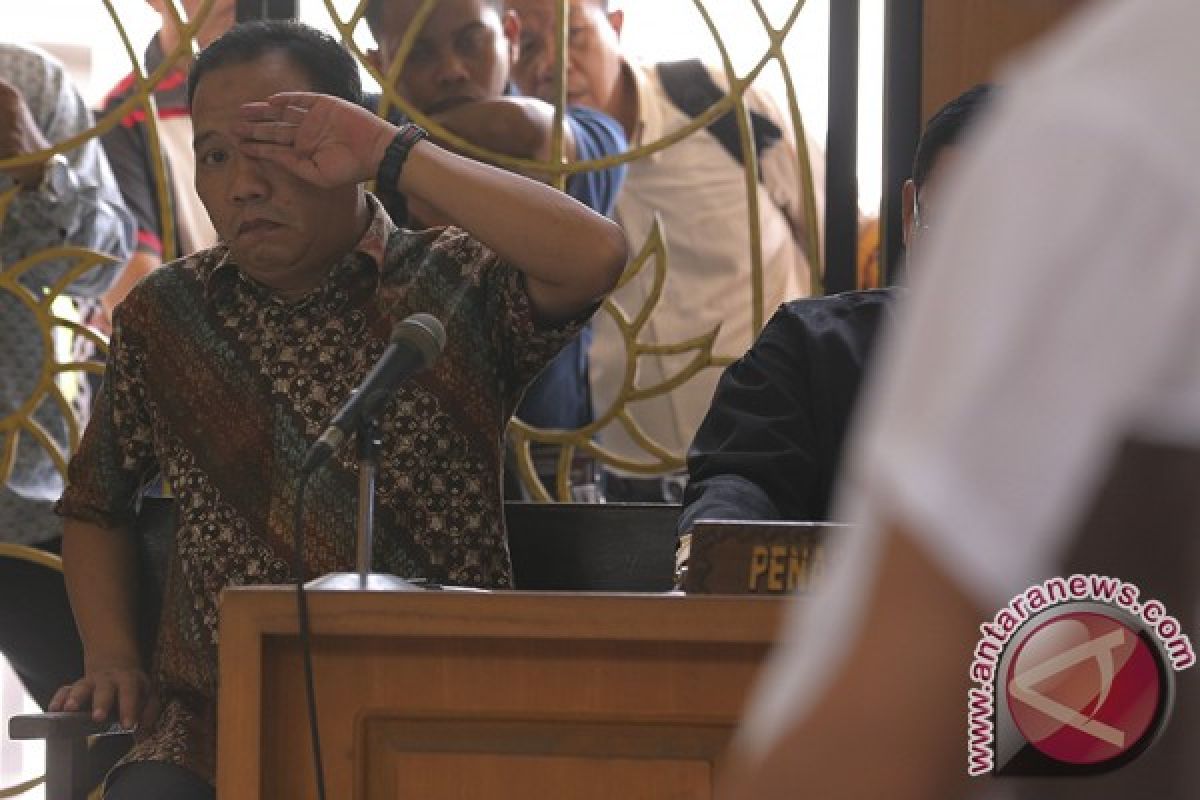 Penyuap Bupati Banyuasin minta hukuman ringan