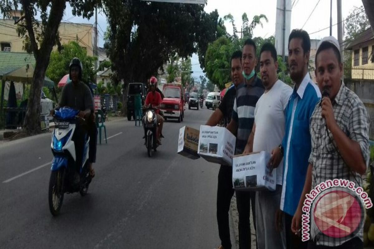 KNPI Labuhanbatu Galang Dana Gempa Pidie