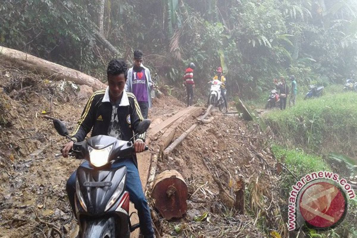 Moma Dan Lero Dusun Terisolir Di Donggala