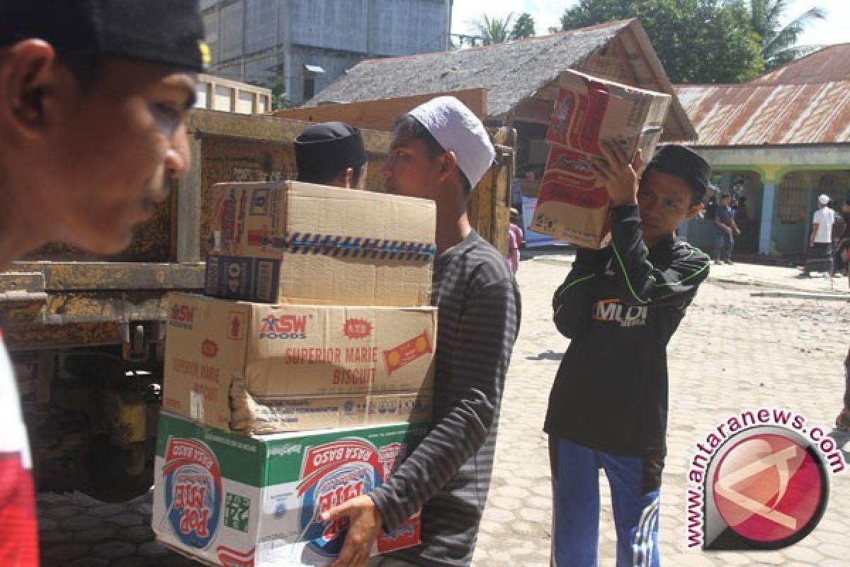 KNPI Aceh dan Inkindo salurkan bantuan gempa
