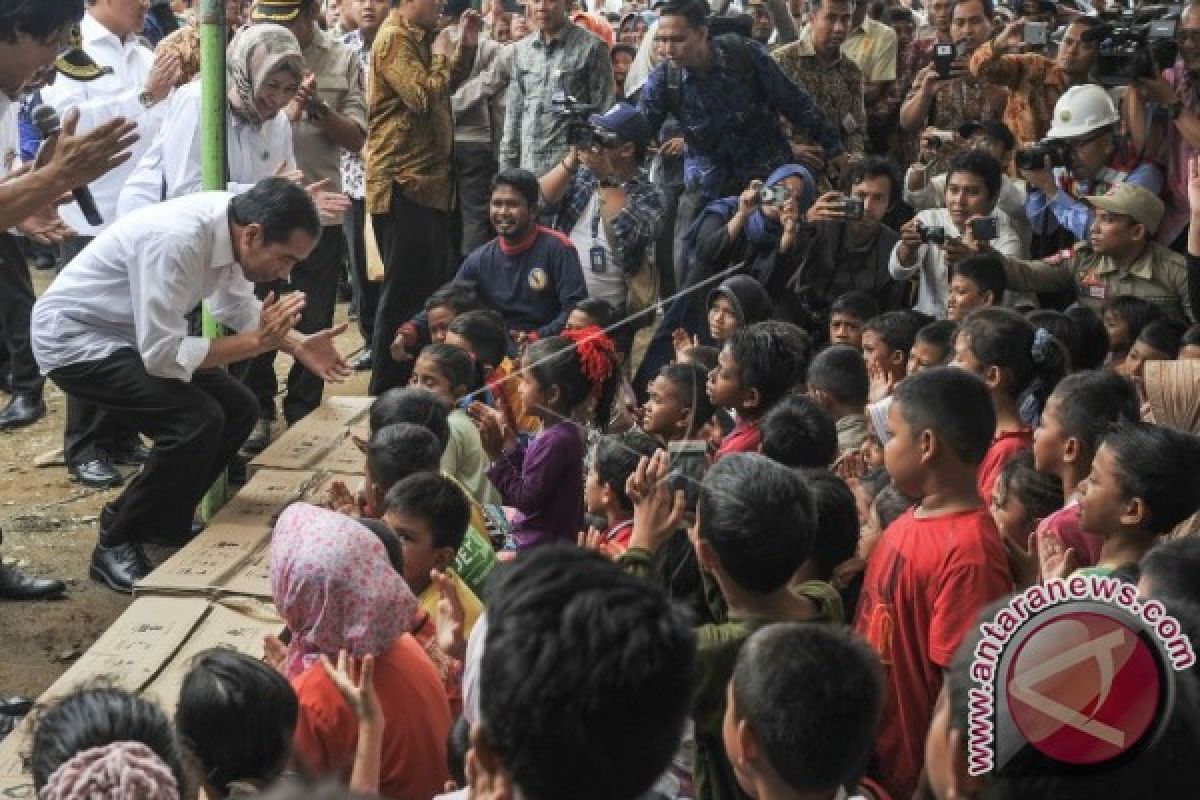 Presiden Kunjungi Korban Gempa di RSUD Sigli