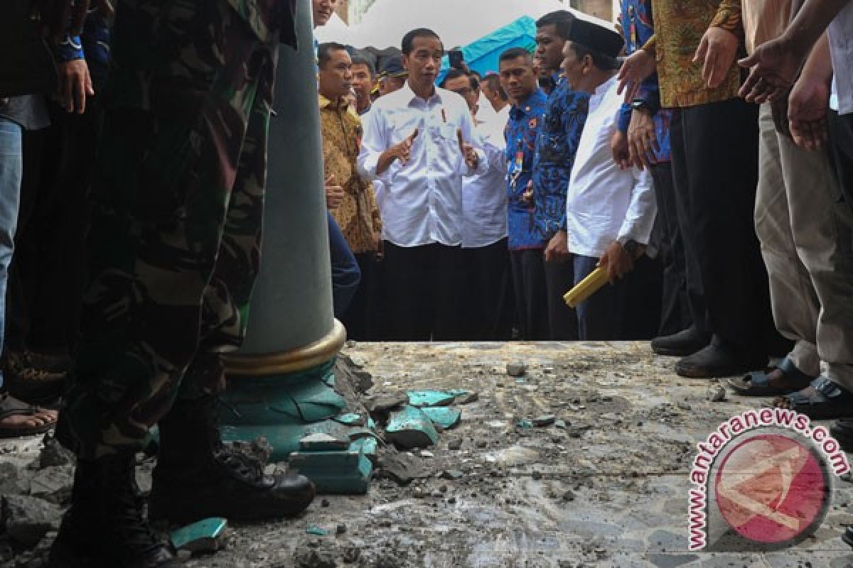 Presiden Jokowi tegaskan segera bangun kembali Aceh