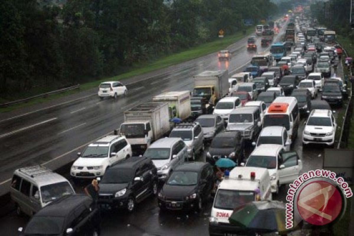 Tol Ciawi Bogor Tahun Baru 2017 Paling Padat