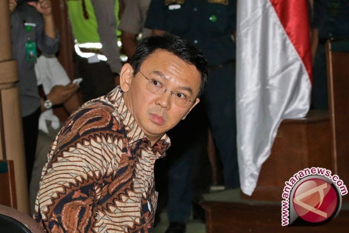 Jaksa tolak seluruh eksepsi Ahok