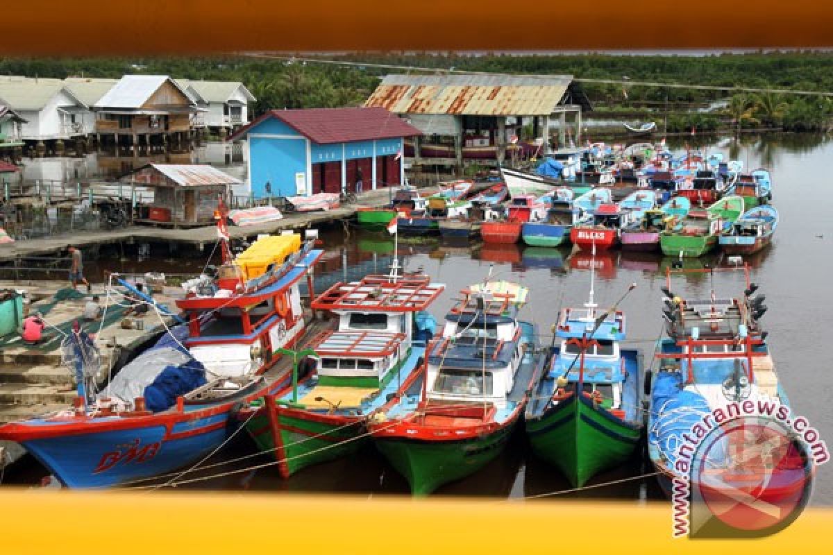 Nelayan Biak Numfor dapat bantuan 120 perahu bermesin