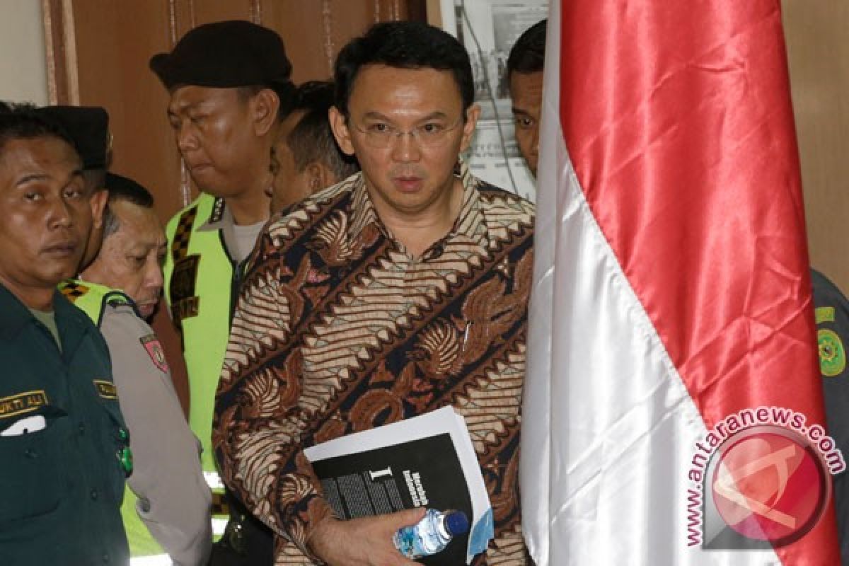 Peradilan Ahok, polisi jaga ketat gedung pengadilan