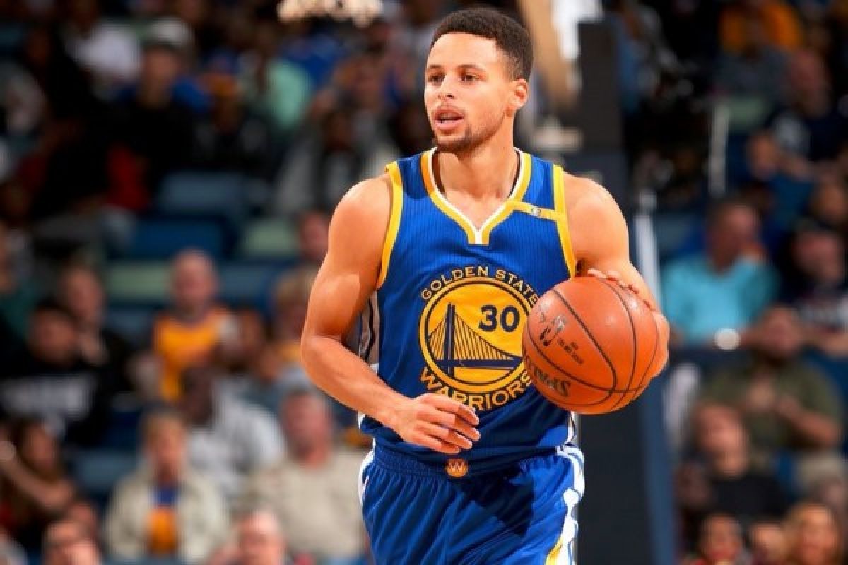 Curry sumbang 30 poin saat Warriors benamkan Pelicans 113-109
