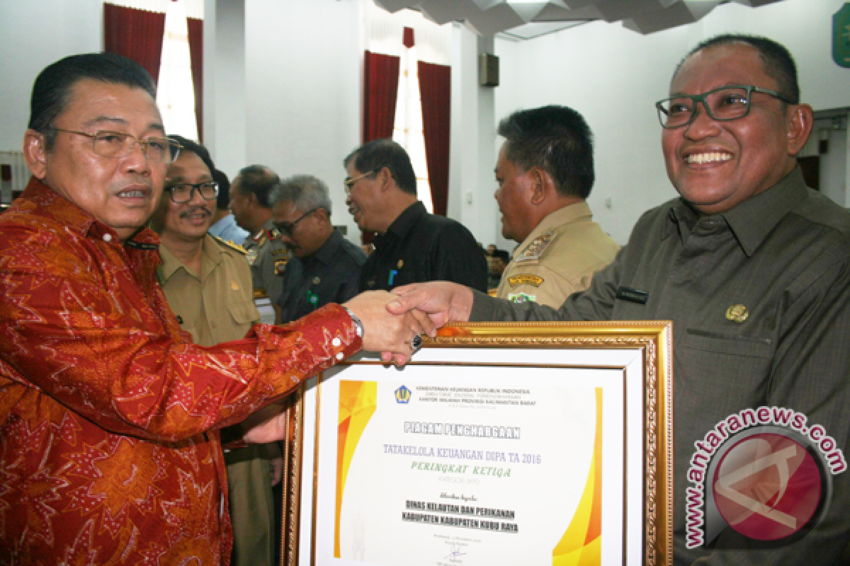 KPPN Singkawang serahkan DIPA tahun 2018