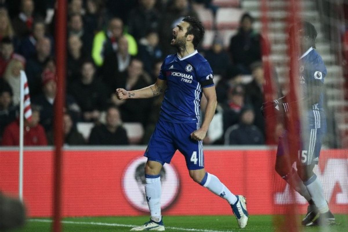 Fabregas pastikan "100 persen" tetap di Chelsea musim depan