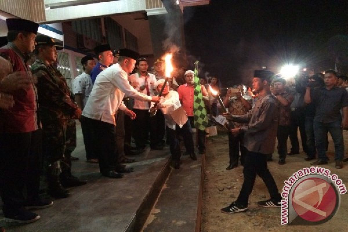 Sambut 1 Muharram Pemuda Islam Labusel Pawai Obor