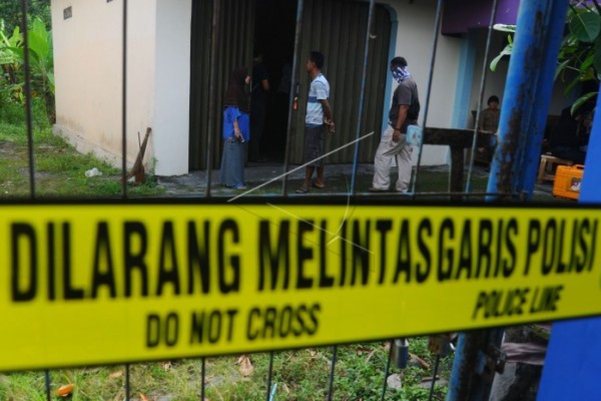 Terduga teroris di Palembang simpan  senjata tajam khusus