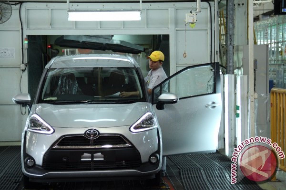Menengok produksi mobil Toyota di pabrik Karawang