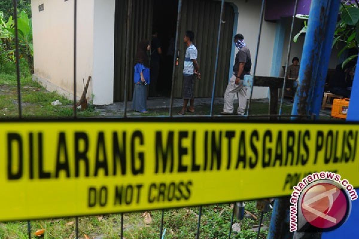 Polisi perketat keamanan di lokasi penggerebekan teroris