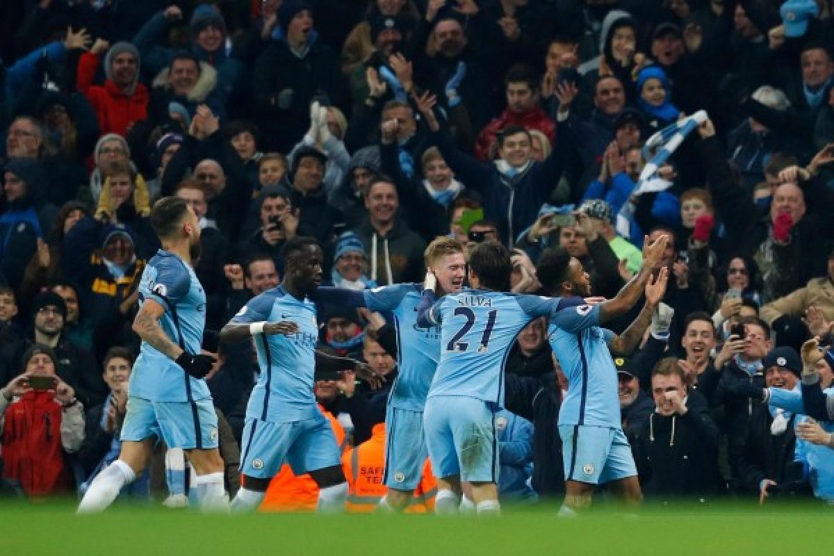 Manchester City menang telak 7-2 atas Stoke City